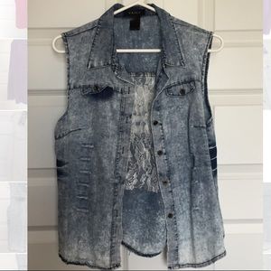 Muscle Tee Button Down